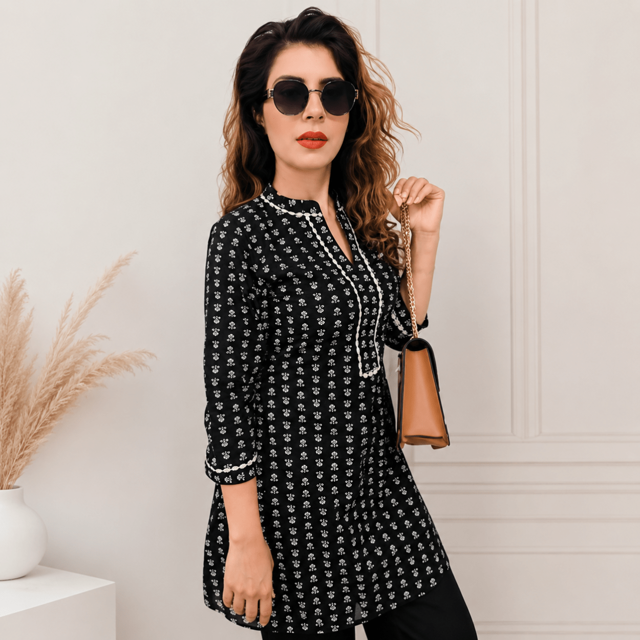 Black Floral Printed Cotton Kurti - Image 4