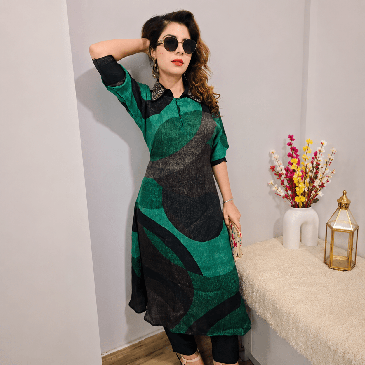 Women's Emerald Green Geometric Printed A-Line Kurta Set with Straight Pants - Image 3